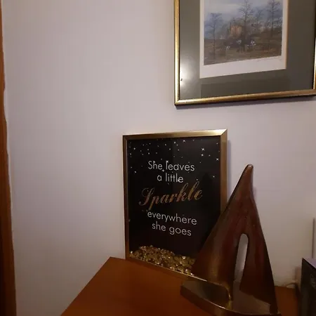The One Apartment *