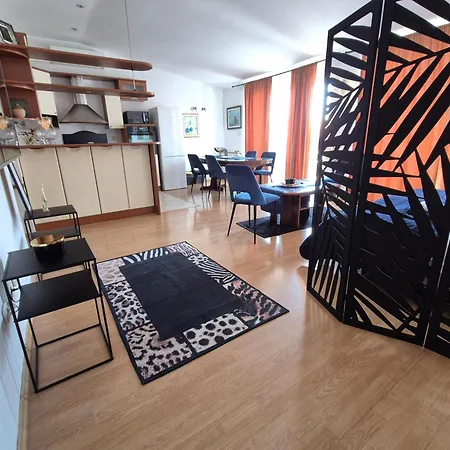 The One Apartment